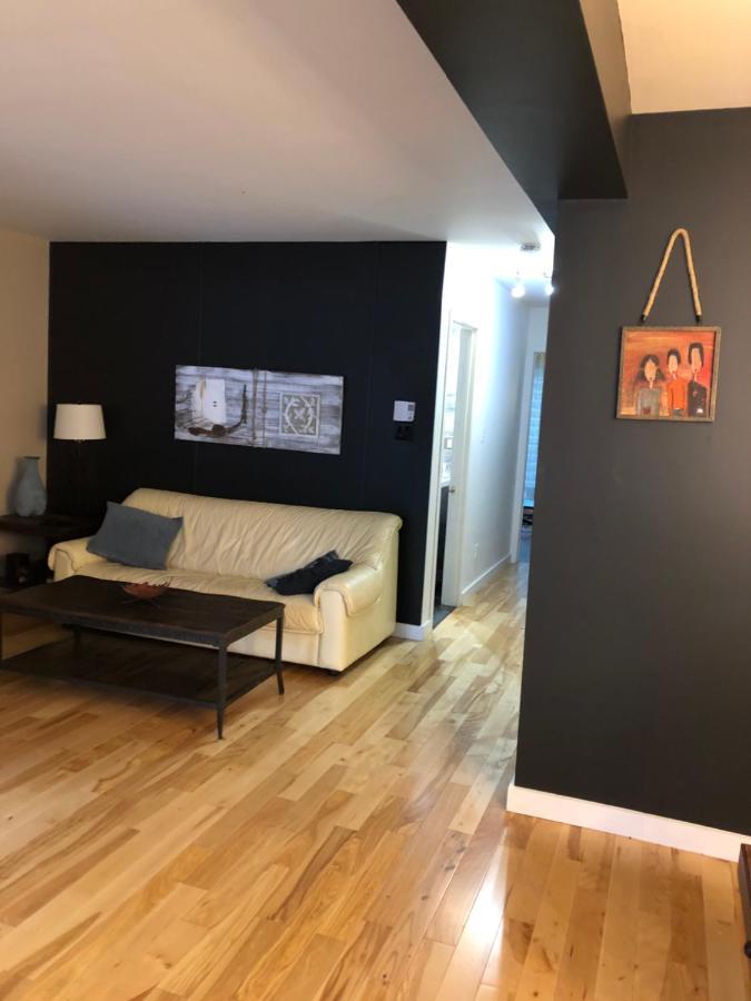 Le P'Tit Cousin Apartamento Montreal Exterior foto